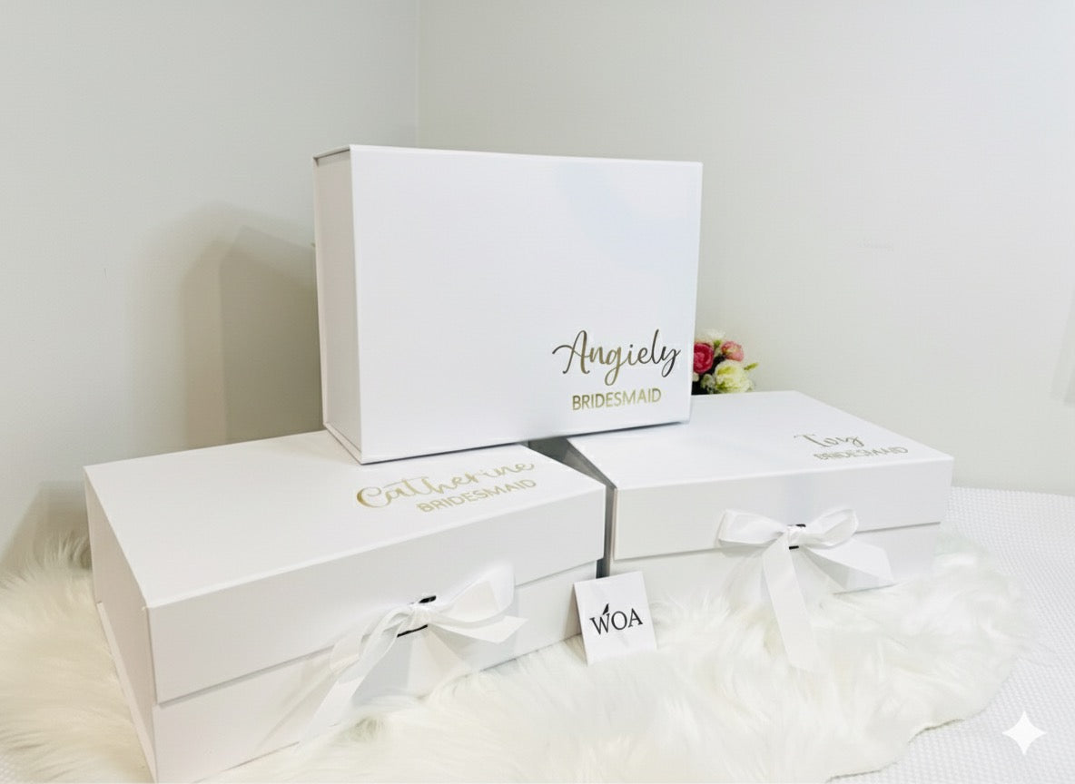 Personalise magnetic gift box